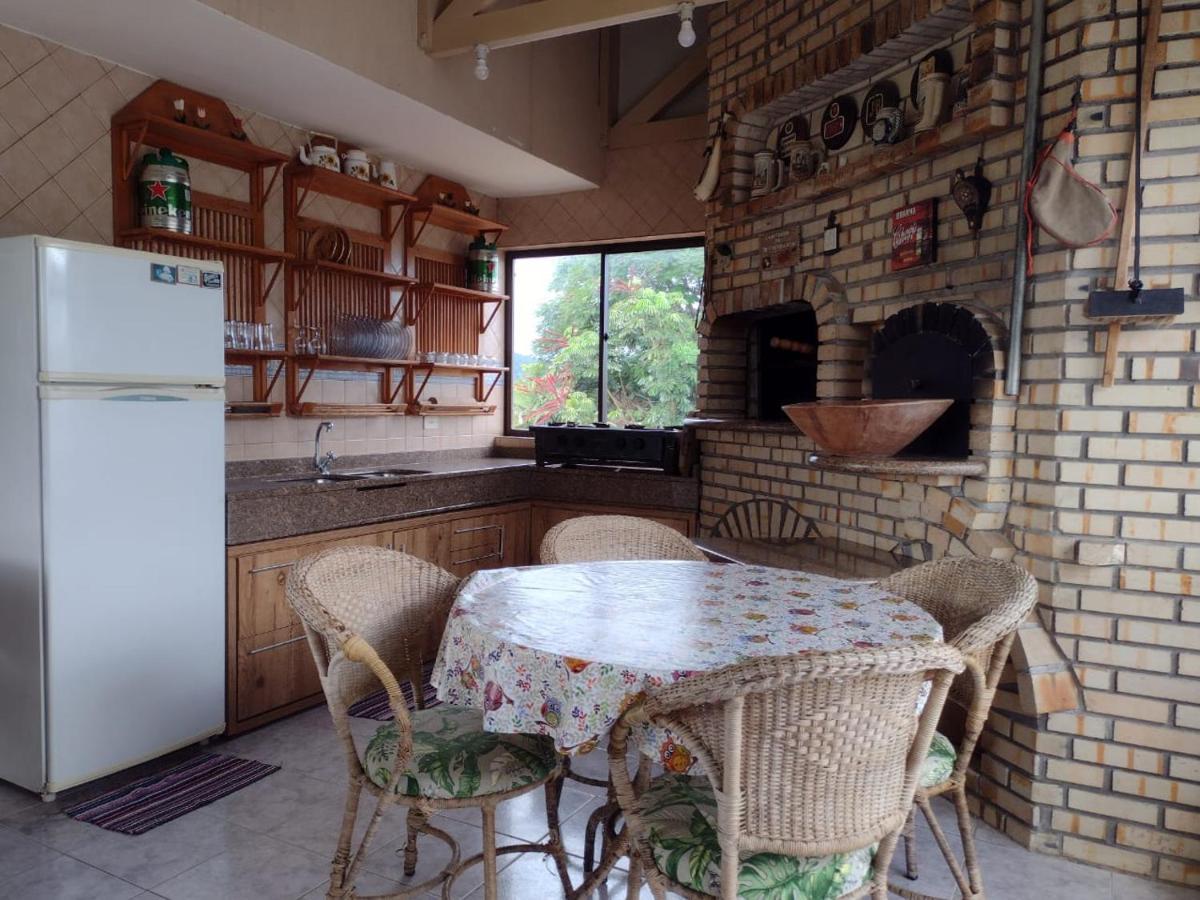Capri House Residencial Familiar *