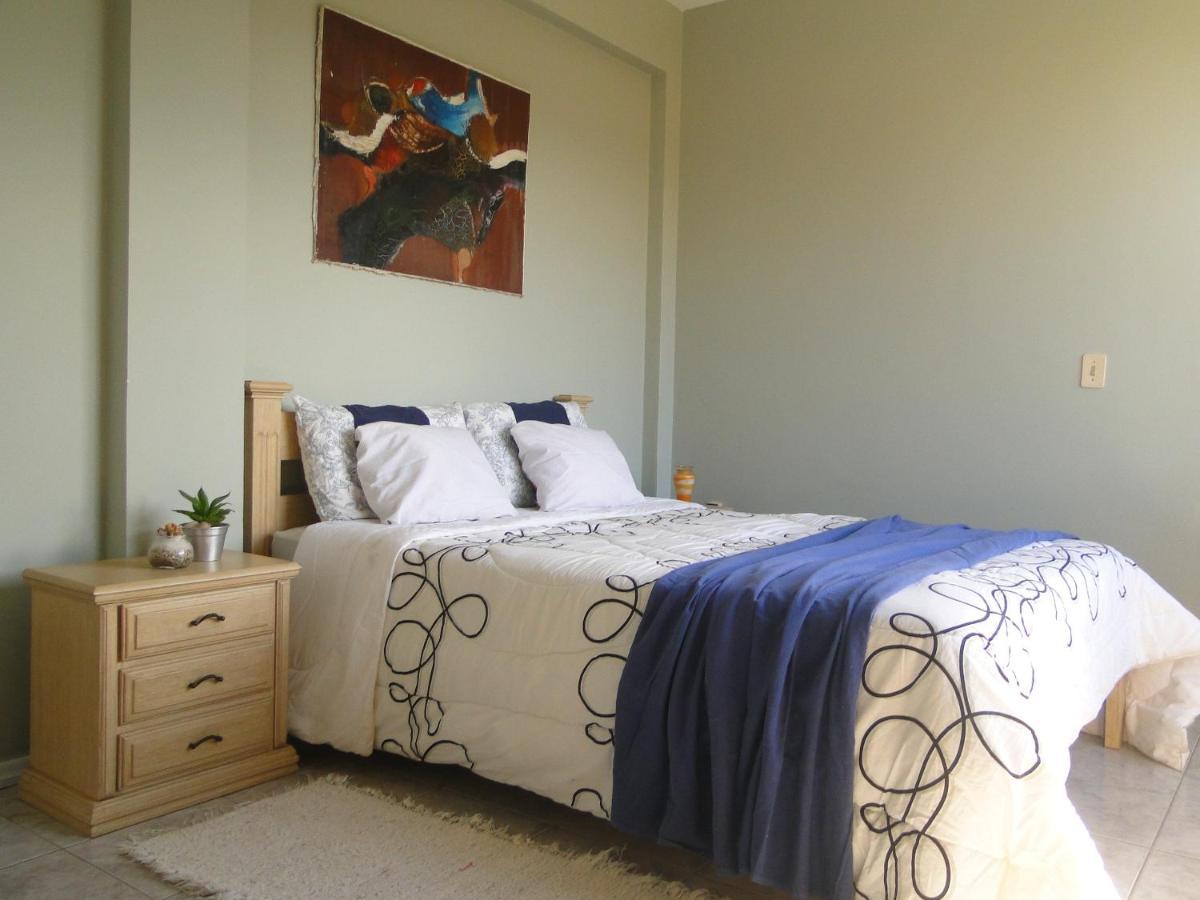 Capri House Residencial Familiar Apartamento